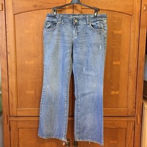 American Eagle 12P Favorite Boyfriend jeans